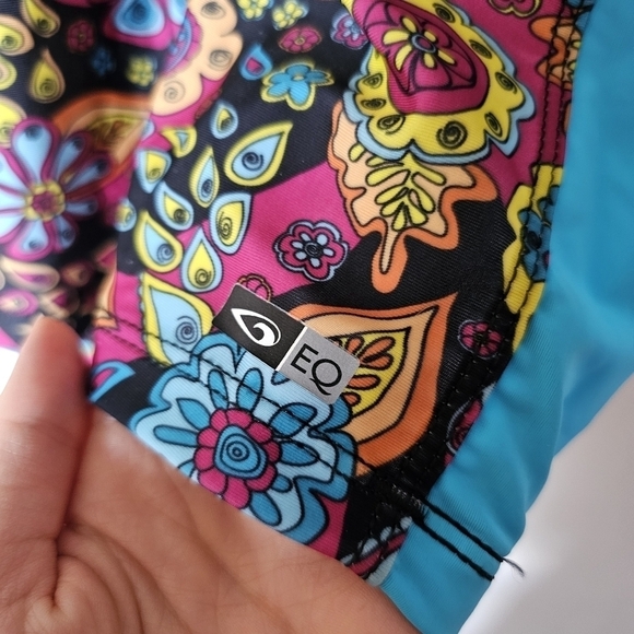 EQ swimwear colorful floral rash guard beach pool long-sleeve women's shirt - Picture 4 of 6